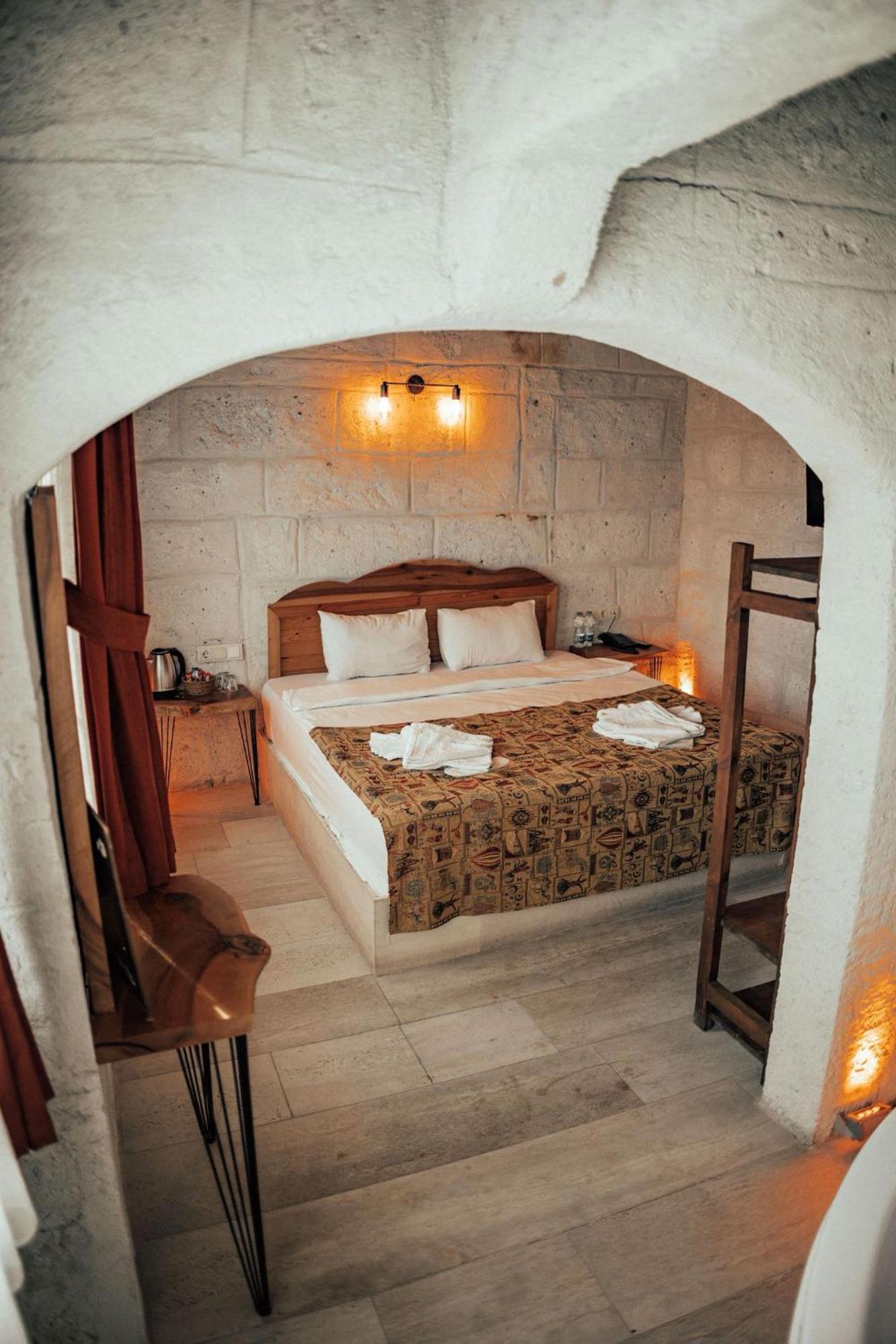 ホテル Cappadocia Snora Cave ネヴシェヒル エクステリア 写真